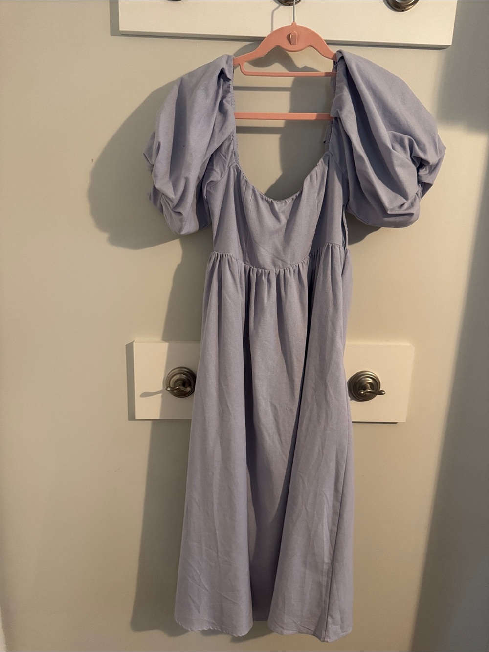 Lilac Puff-Sleeve Midi Dress with Scoop Neck - Picture 3 of 4